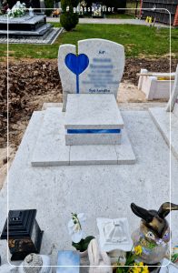 nagrobek serce szkło tiffany niebieski